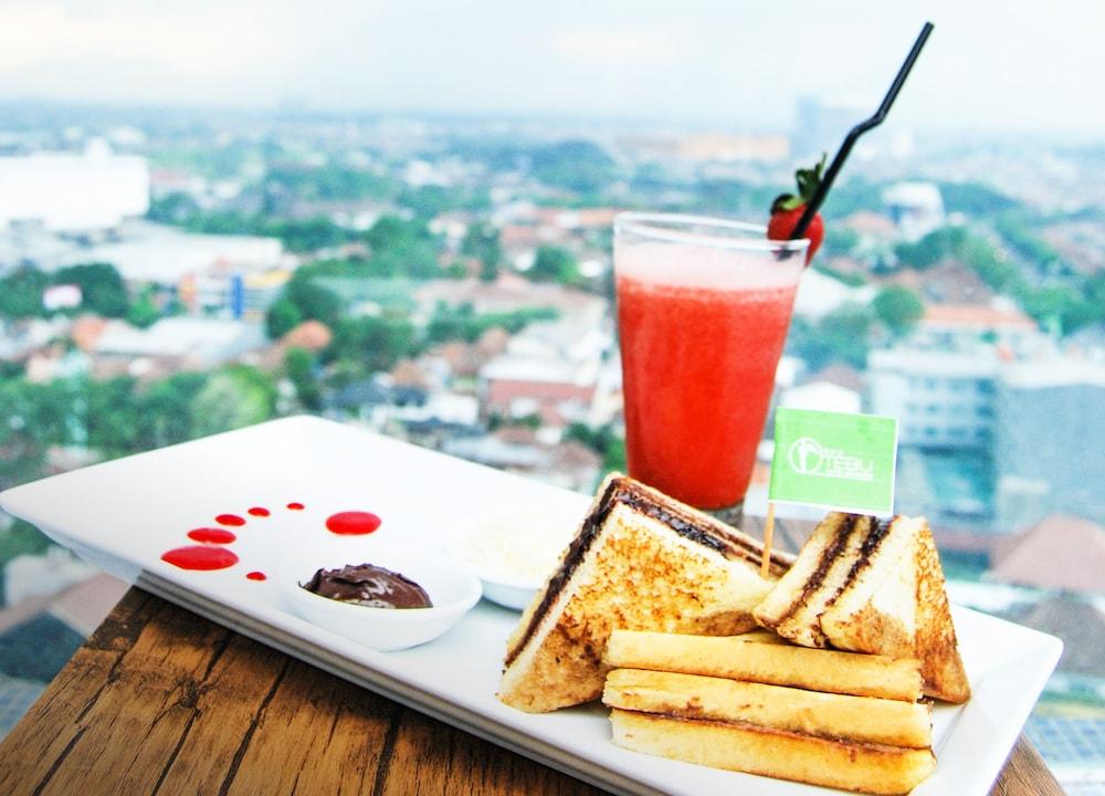 Tebu Hotel Bandung Extérieur photo